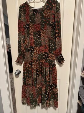 APRICOT Olive Green Floral Long Sleeve Midi Dress